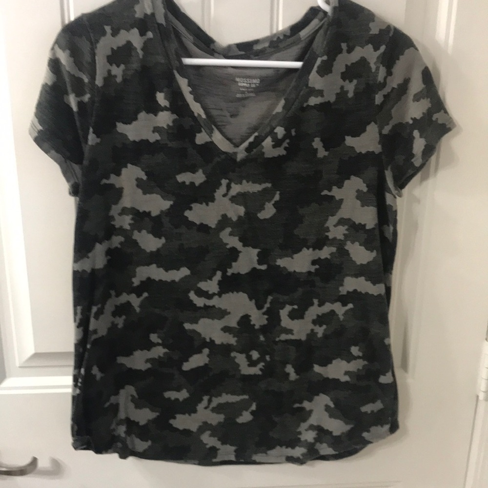 Cool camo v-neck tee